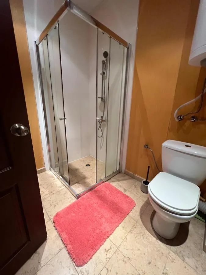 Two Bedroom Apartment 5 Minutes From The Beach Golden Sands